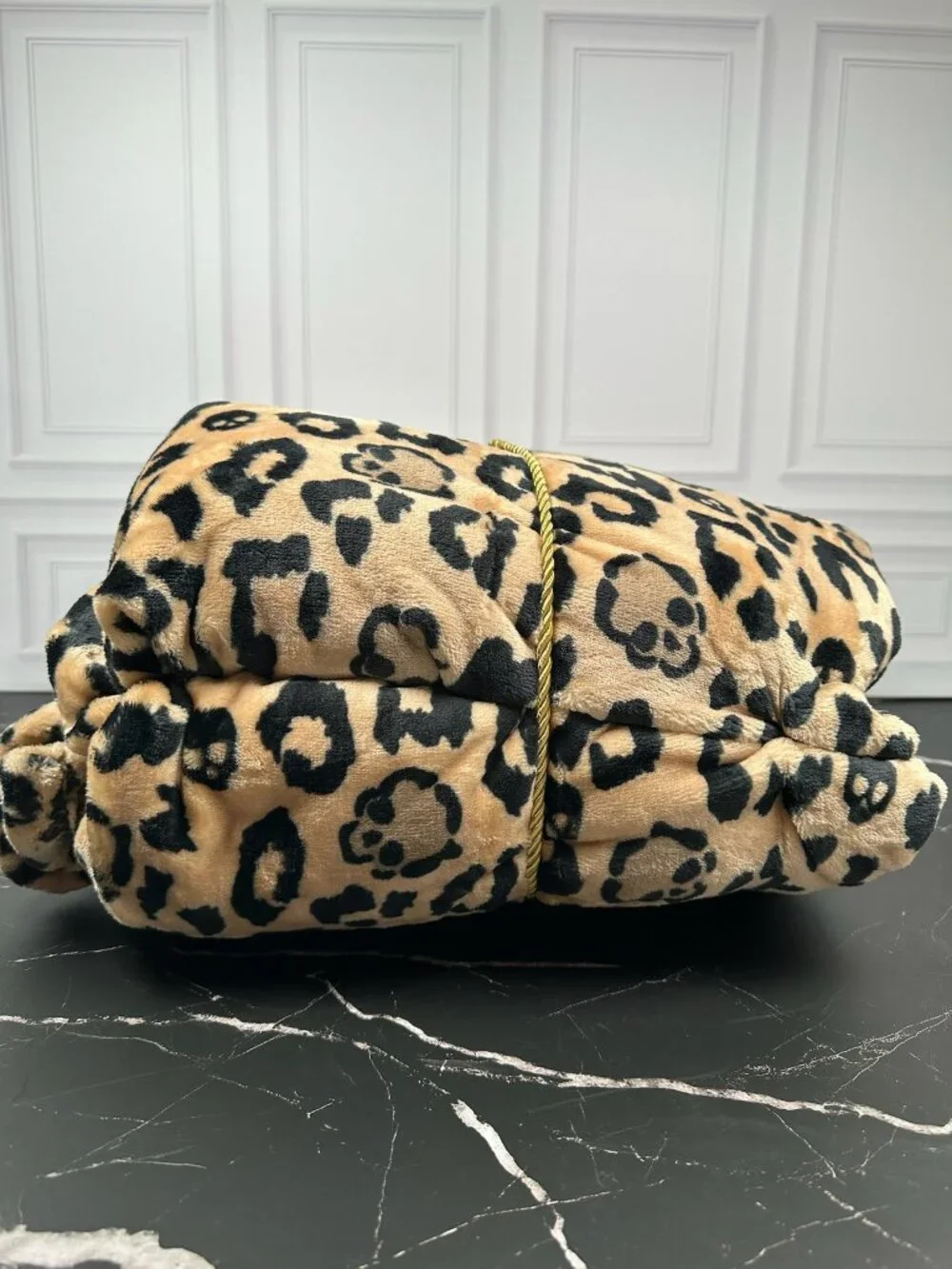Rachel Roy Halloween Plush Blanket Full Queen Leopard Skull Print Tan Black